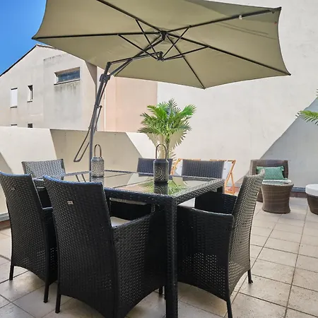Bel Climatise Avec Terrasse Au Centre-ville De דירה נרבון